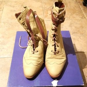 Vintage Peterfox size 6B made in Italy